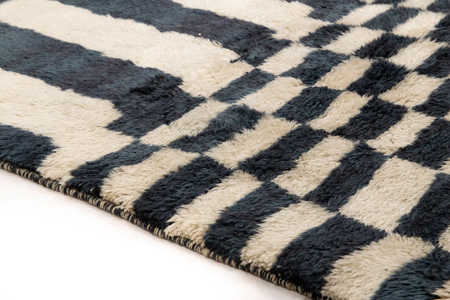 Order by Size: Moroccan Hand-Knotted Mrit Rug (Souraya)