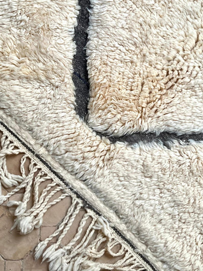 Moroccan Mrirt Rug 275x185cm