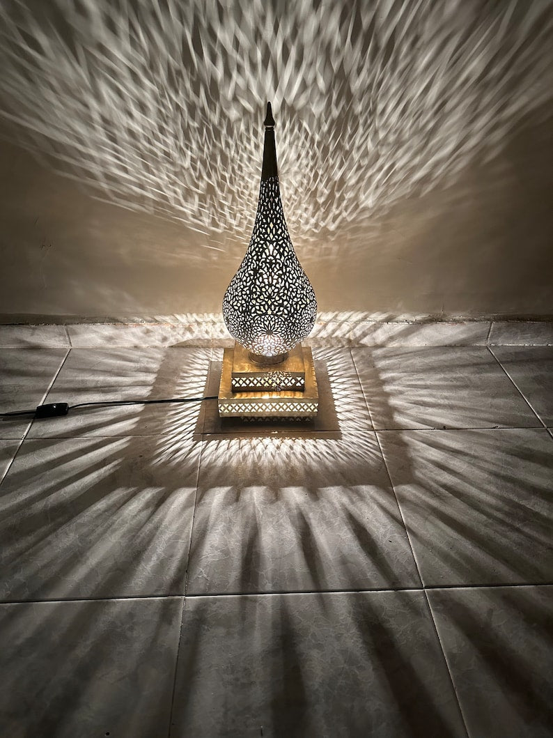 Moroccan Handmade Brass Table Lamp (Khulood)