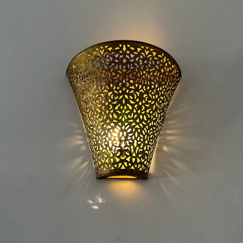 Moroccan handmade sconce brass wall light (Eman)