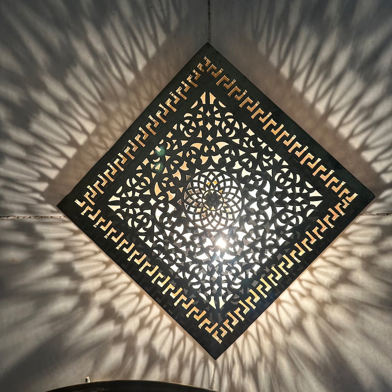Order by Size : Moroccan handmade brass round wall light lamp ( OUEZANE)