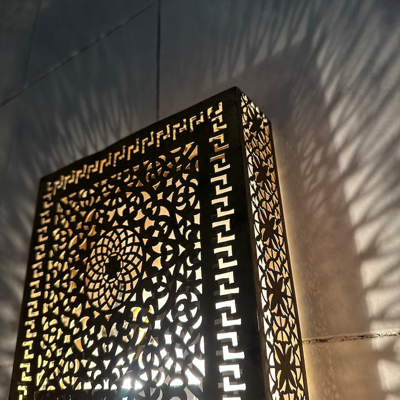 Order by Size : Moroccan handmade brass round wall light lamp ( OUEZANE)