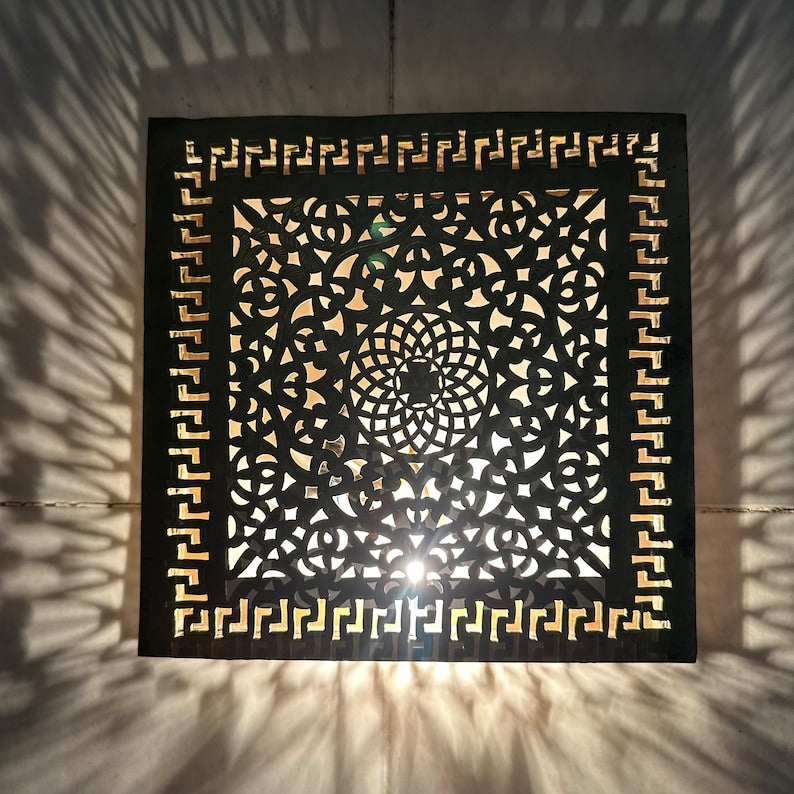 Order by Size : Moroccan handmade brass round wall light lamp ( OUEZANE)