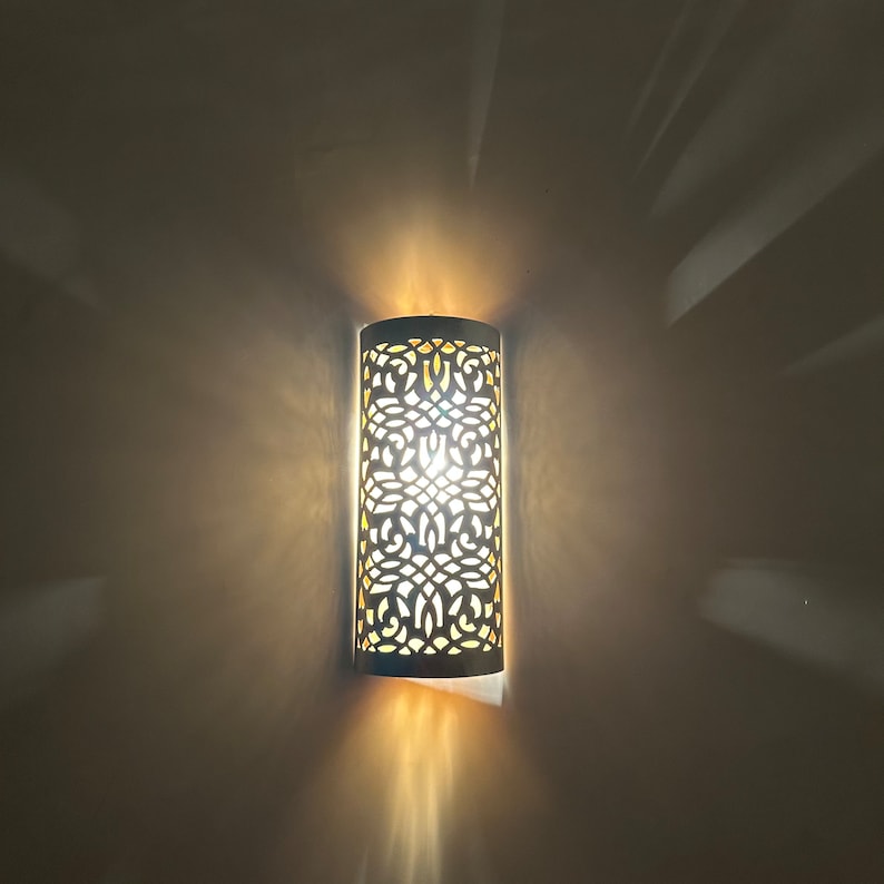 Order by Size : Moroccan handmade sconce brass wall light ( Noora )
