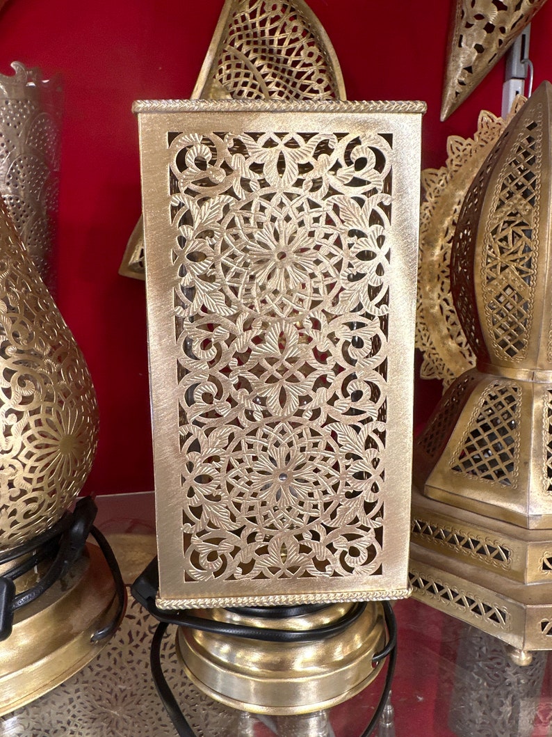 Order by Size : Moroccan Handmade Brass Table Lamp (Tafukt)