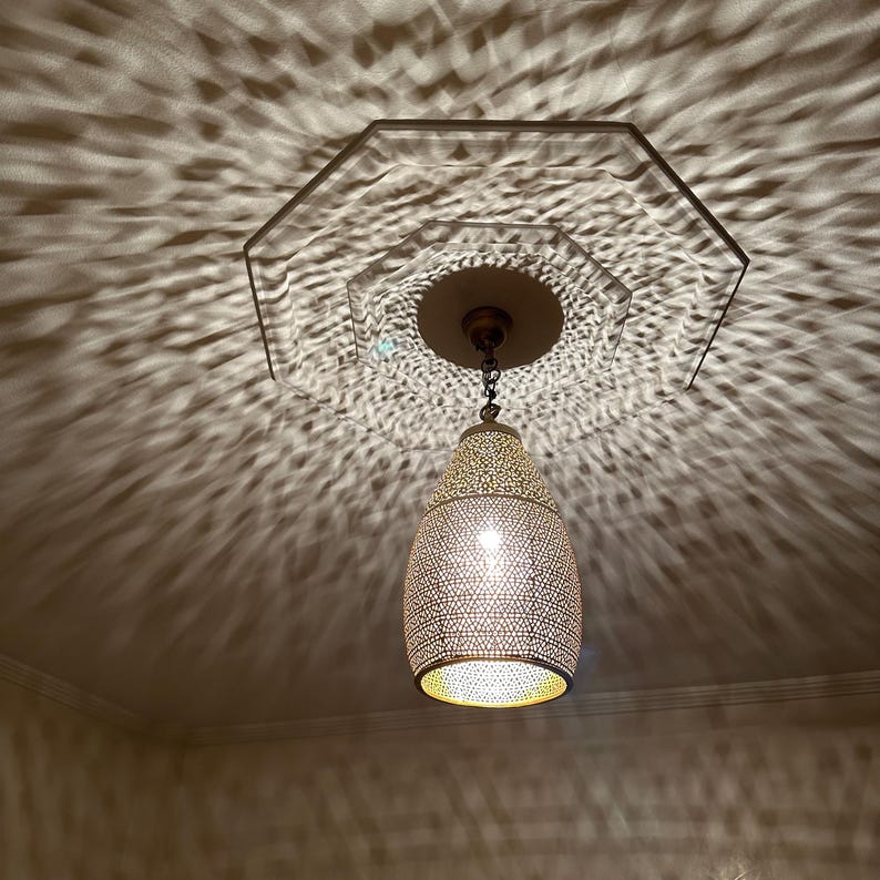 Moroccan Handmade Brass Ceiling Pendant Light (Hennuba)