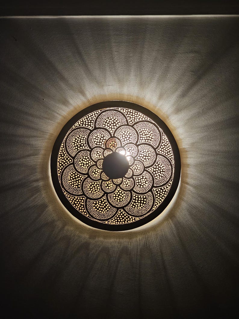 Order by Size : Moroccan handmade brass round wall light lamp (Tamraght)