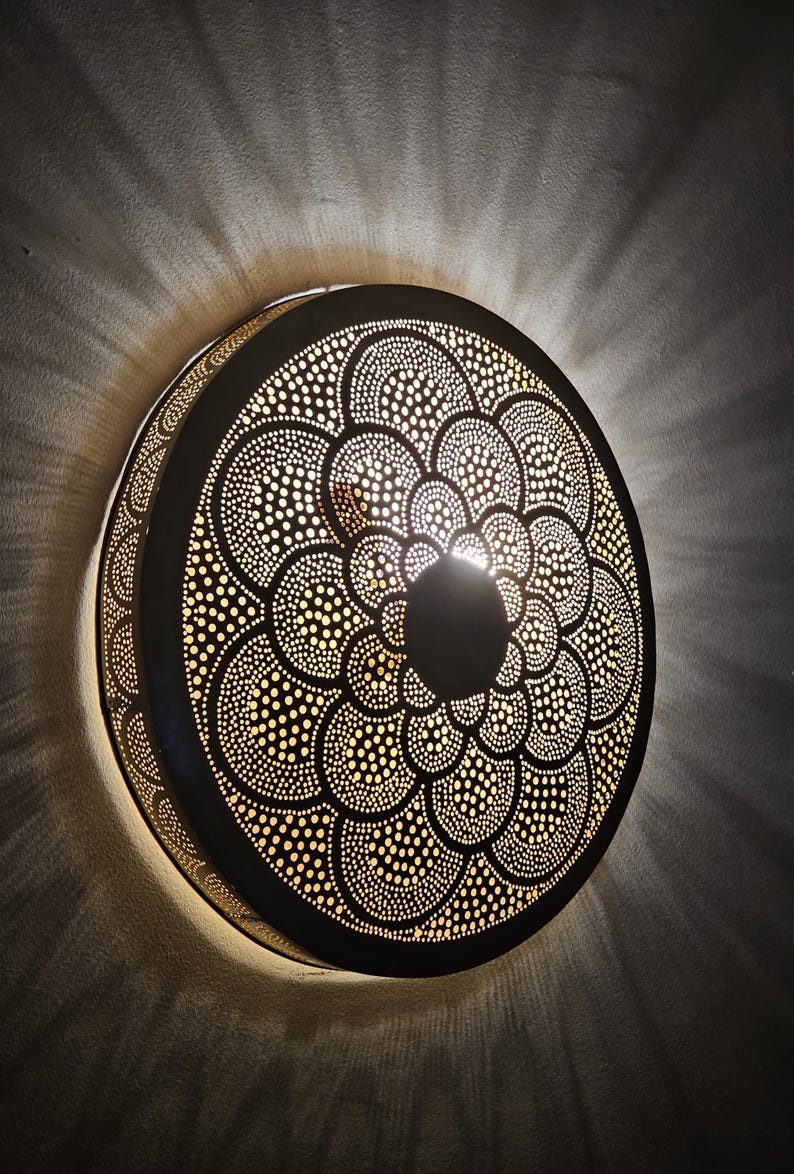 Order by Size : Moroccan handmade brass round wall light lamp (Tamraght)