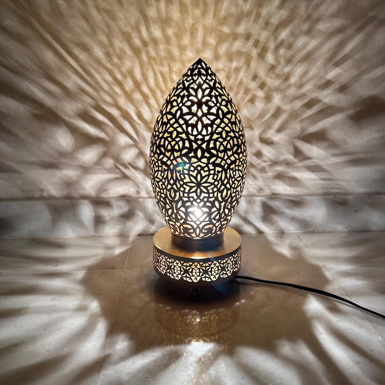 Moroccan Handmade Brass Table Lamp (Adrar)