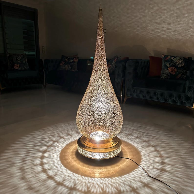 Moroccan Handmade Brass Table Lamp (Balqis)