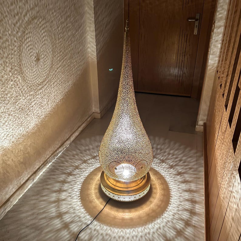 Moroccan Handmade Brass Table Lamp (Balqis)