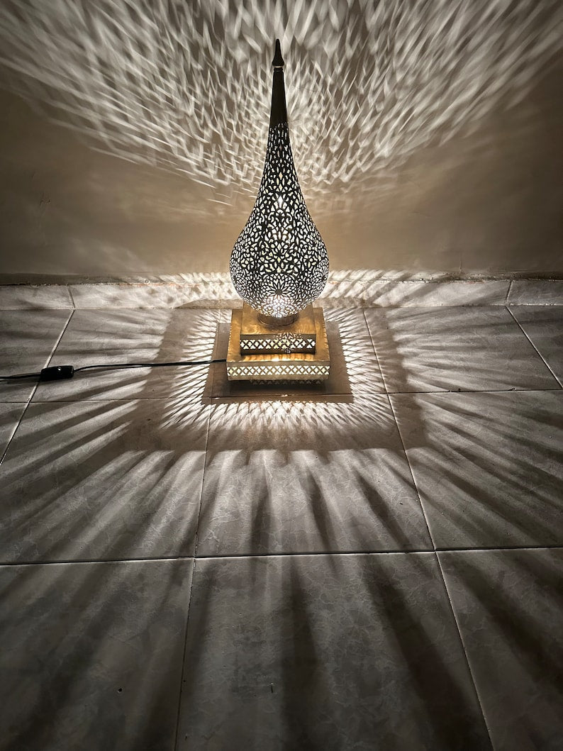 Moroccan Handmade Brass Table Lamp (Khulood)