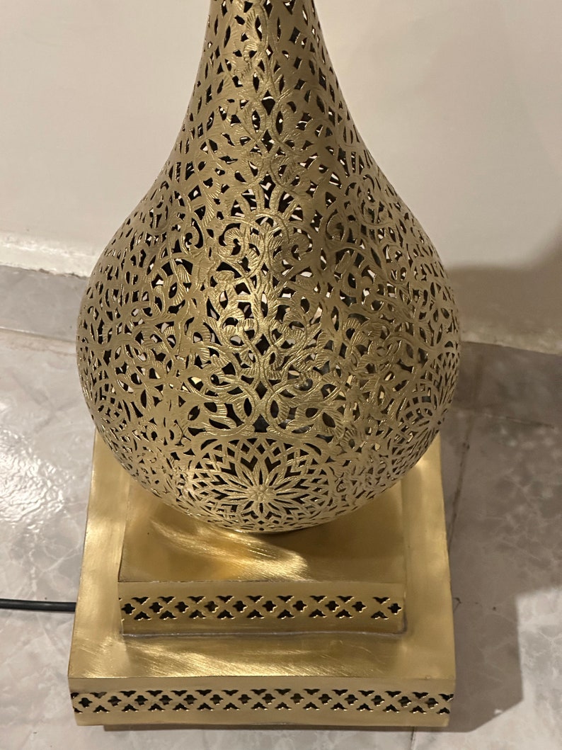 Moroccan Handmade Brass Table Lamp (Khulood)
