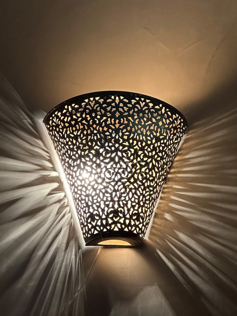Moroccan handmade sconce brass wall light (Eman)