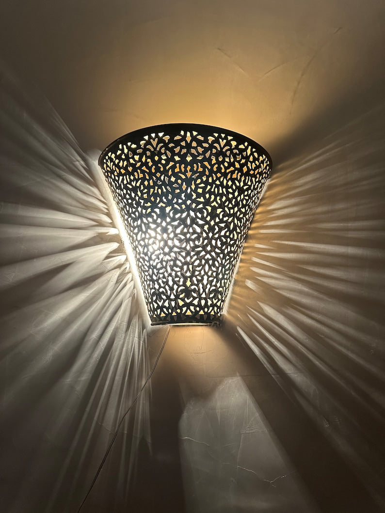 Moroccan handmade sconce brass wall light (Eman)