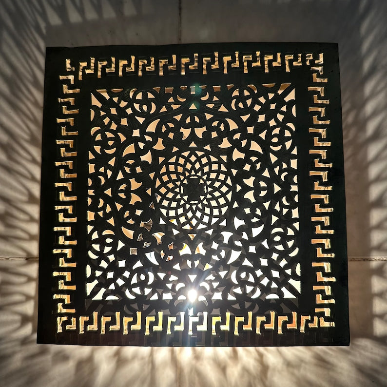 Order by Size : Moroccan handmade brass round wall light lamp ( OUEZANE)