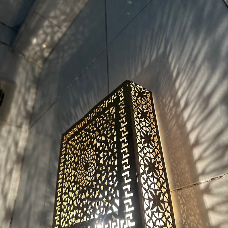 Order by Size : Moroccan handmade brass round wall light lamp ( OUEZANE)