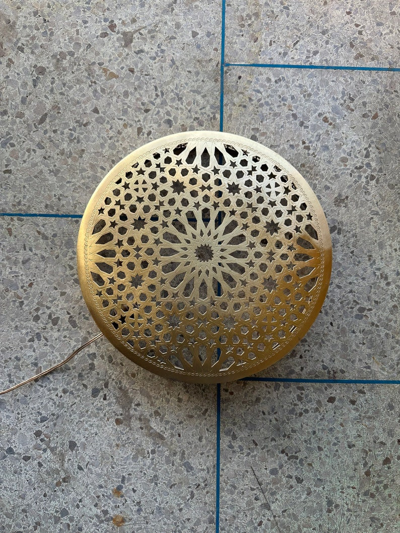 Order by Size : Moroccan handmade brass round wall light lamp (Azemor)