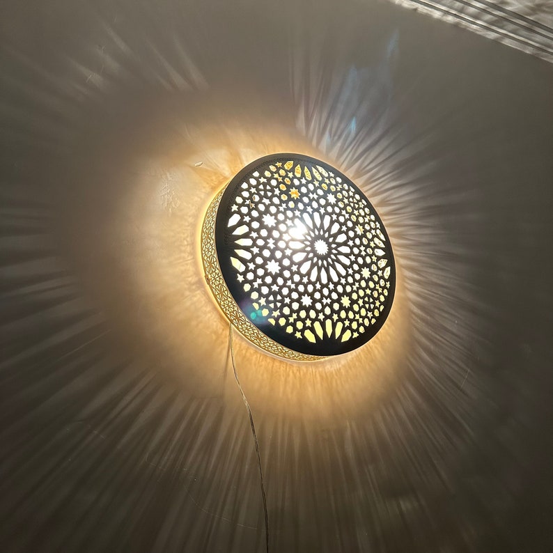Order by Size : Moroccan handmade brass round wall light lamp (Azemor)