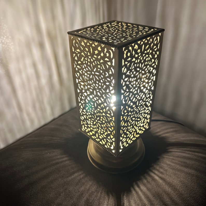 Order by Size : Moroccan Handmade Brass Table Lamp (Tafukt)