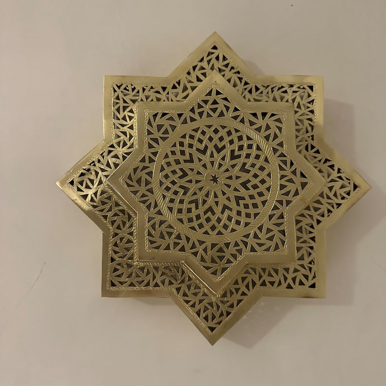 Order by Size : Moroccan handmade brass round wall light lamp ( OUEJDA)