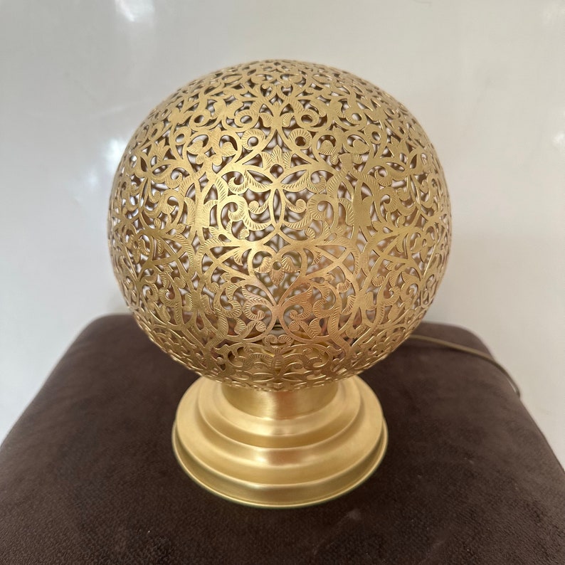 Order by Size : Moroccan Handmade Brass Table Lamp (Tifawt)