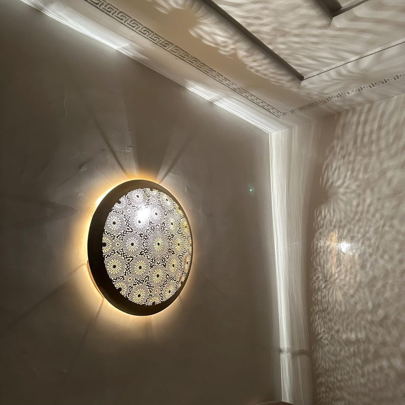 Order by Size : Moroccan handmade brass round wall light lamp (Houceima)