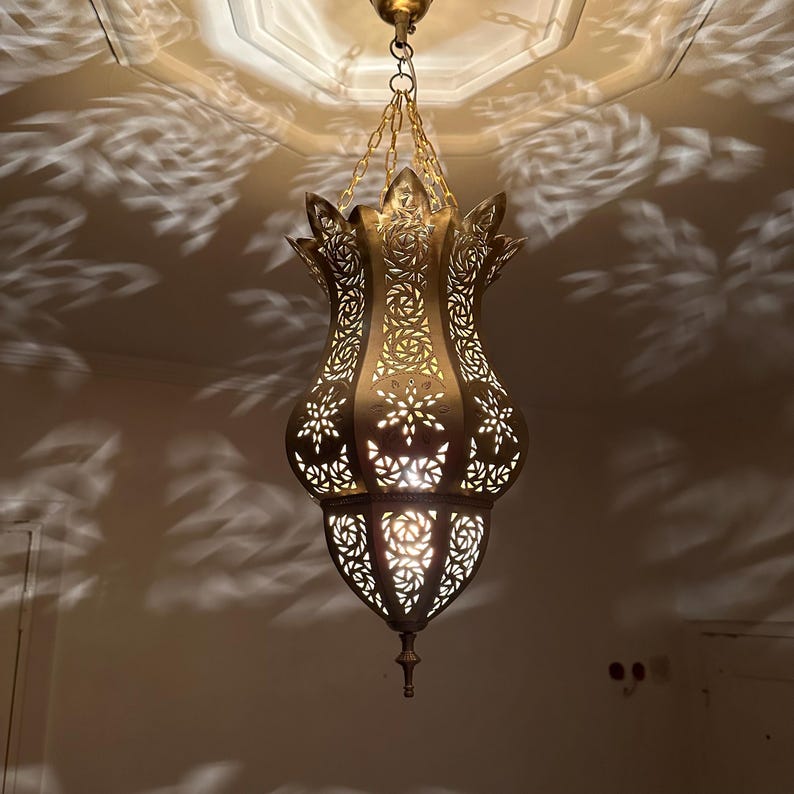 Order by Size : Moroccan Handmade Brass Ceiling Pendant Light (Iṭṭu)