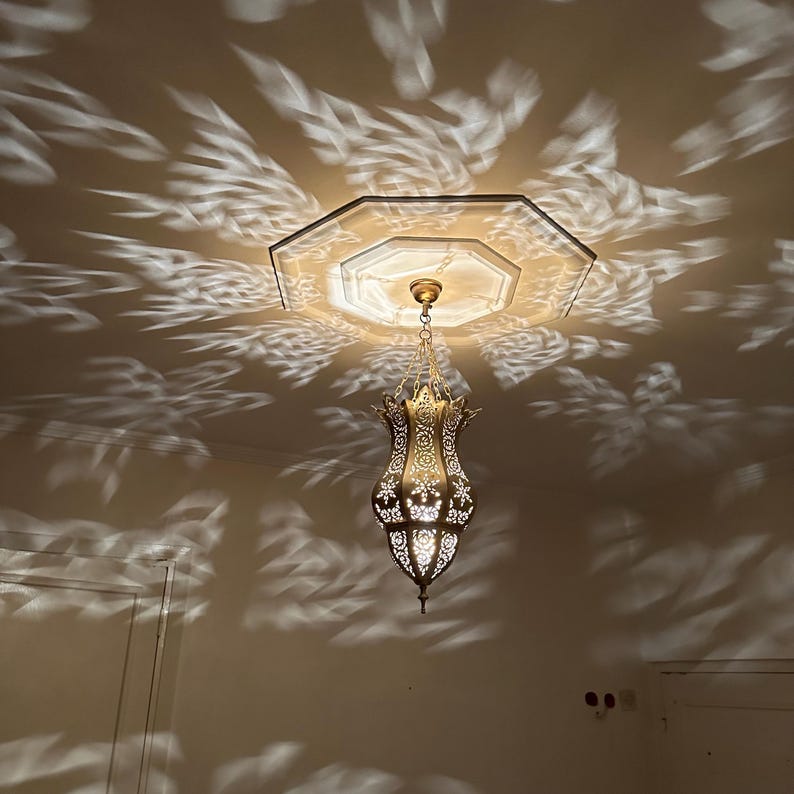 Order by Size : Moroccan Handmade Brass Ceiling Pendant Light (Iṭṭu)