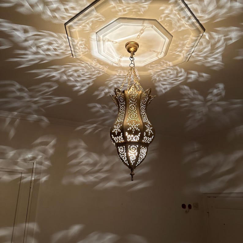 Order by Size : Moroccan Handmade Brass Ceiling Pendant Light (Iṭṭu)