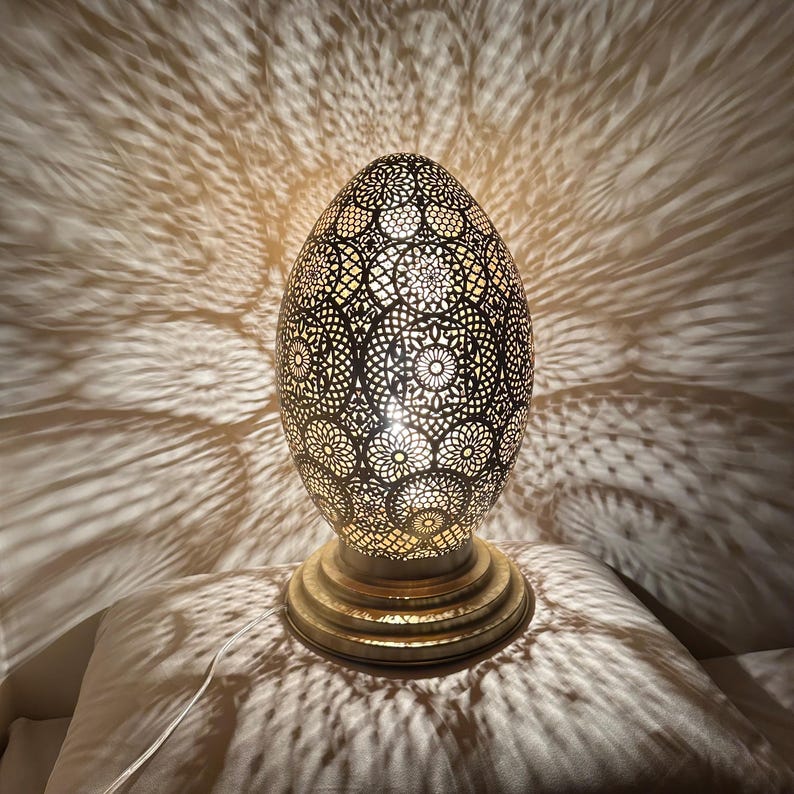 Moroccan Handmade Brass Table Lamp (Khitam)