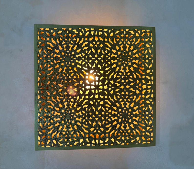 Order by Size : Moroccan handmade brass round wall light lamp (Merzouga)