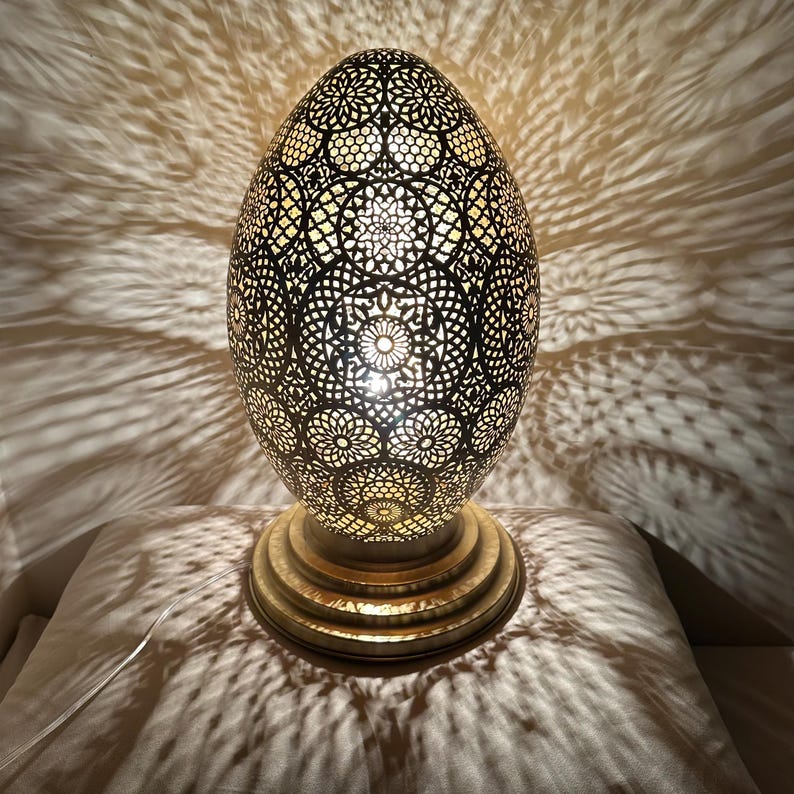Moroccan Handmade Brass Table Lamp (Khitam)
