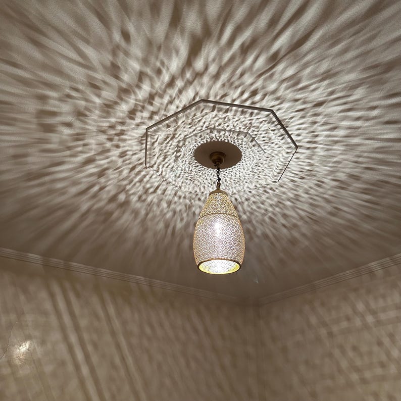 Moroccan Handmade Brass Ceiling Pendant Light (Hennuba)