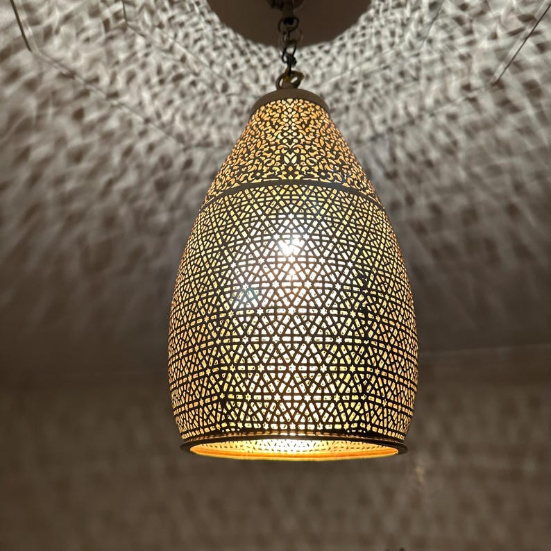 Moroccan Handmade Brass Ceiling Pendant Light (Hennuba)