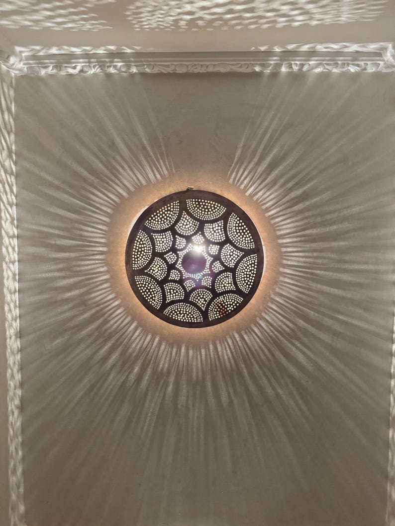 Order by Size : Moroccan handmade brass round wall light lamp (Taliouine)