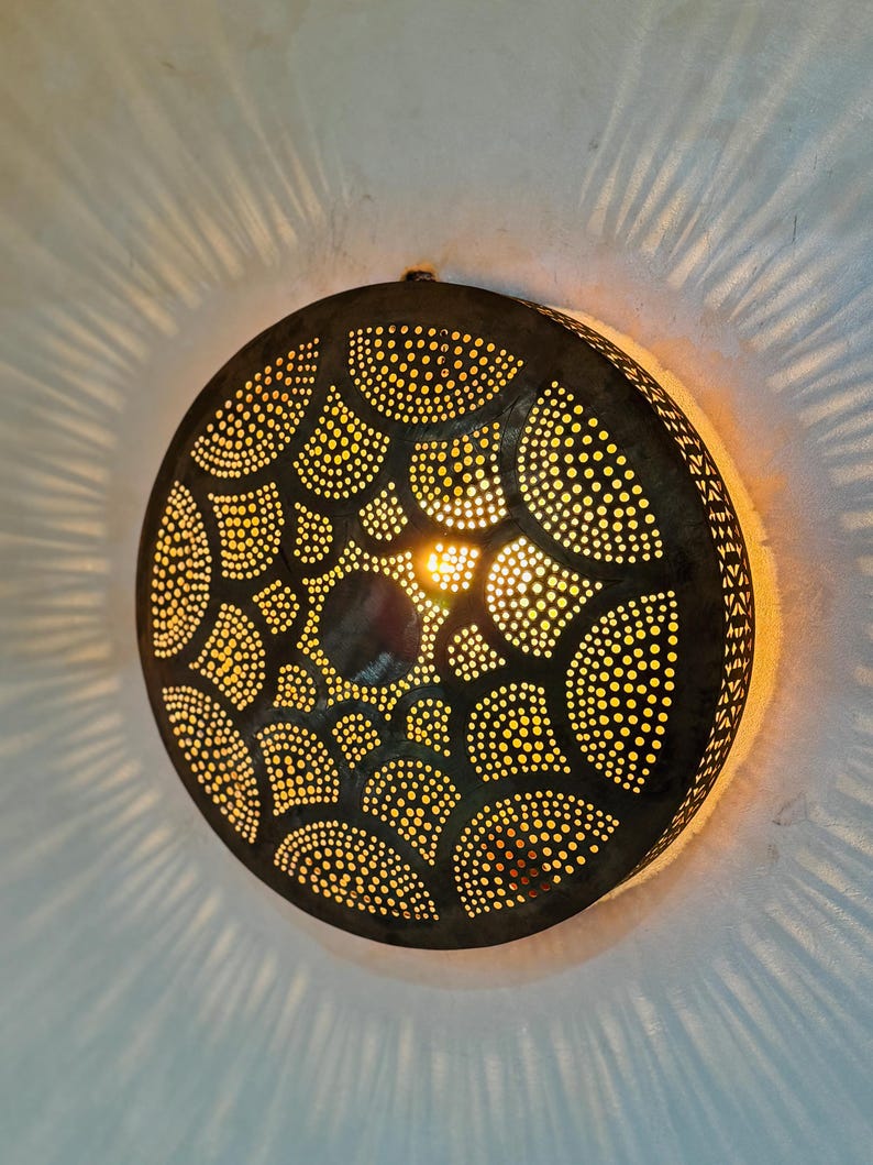 Order by Size : Moroccan handmade brass round wall light lamp (Taliouine)