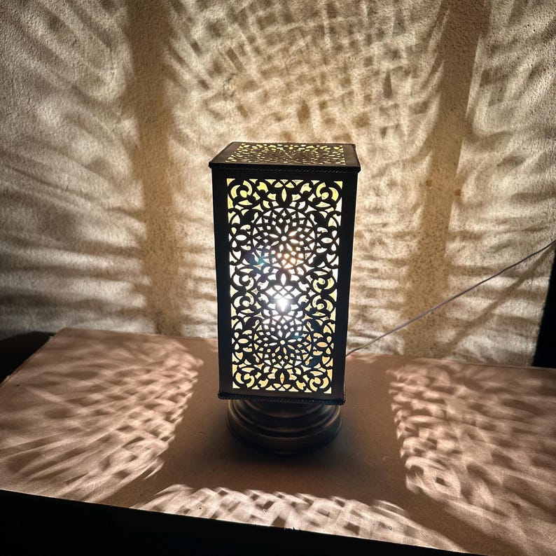 Order by Size : Moroccan Handmade Brass Table Lamp (Tafukt)