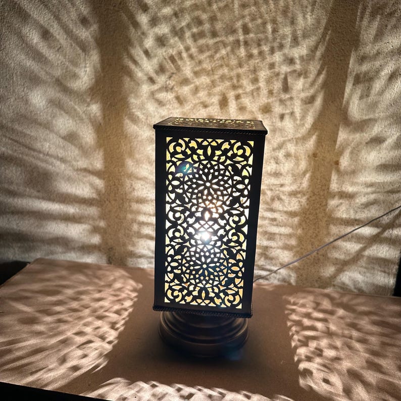 Order by Size : Moroccan Handmade Brass Table Lamp (Tafukt)