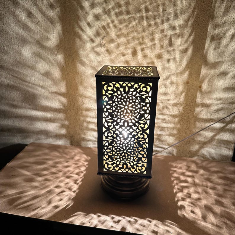 Order by Size : Moroccan Handmade Brass Table Lamp (Tafukt)