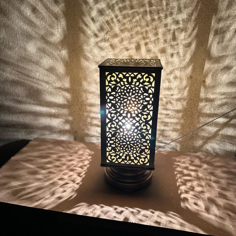 Order by Size : Moroccan Handmade Brass Table Lamp (Tafukt)