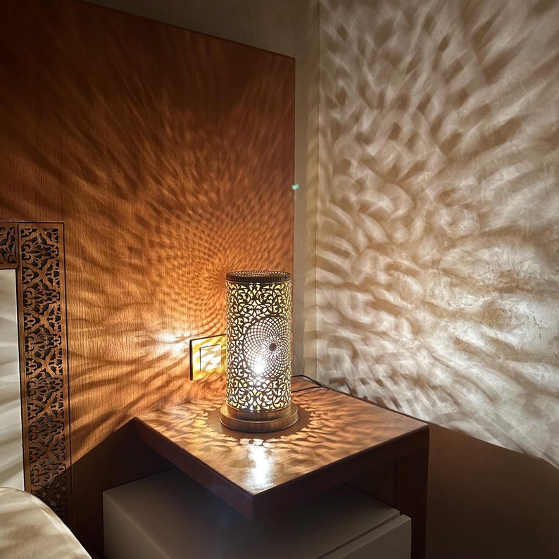 Moroccan Handmade Brass Table Lamp (Lama)