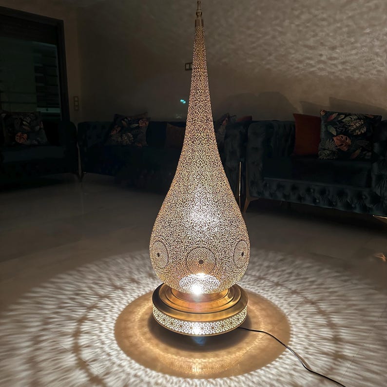 Moroccan Handmade Brass Table Lamp (Balqis)