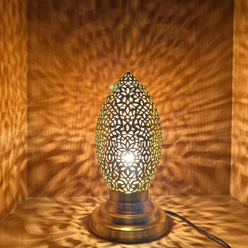 Moroccan Handmade Brass Table Lamp (Hoor)