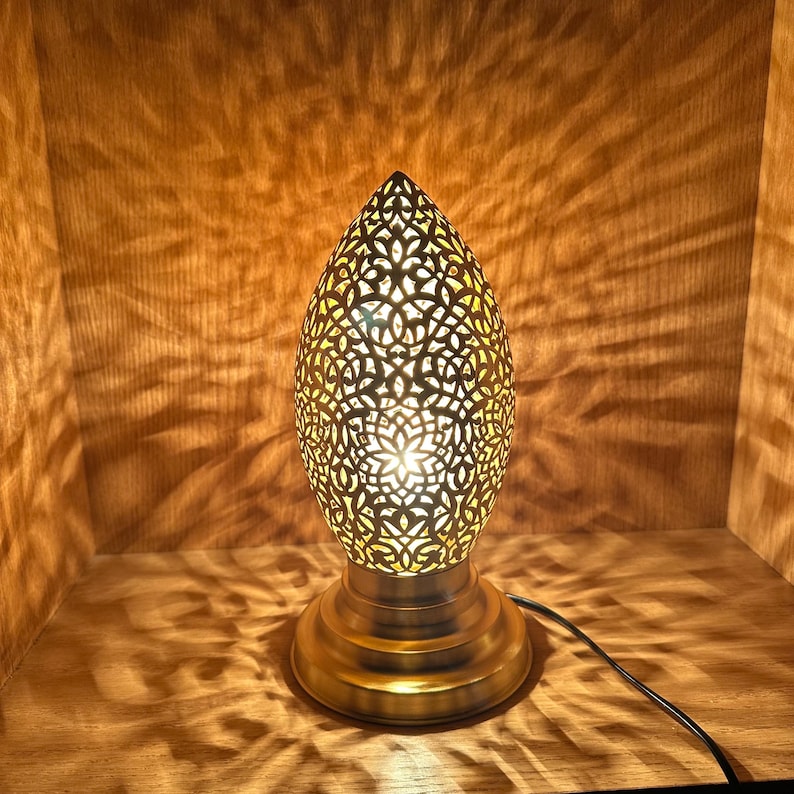 Moroccan Handmade Brass Table Lamp (Hoor)