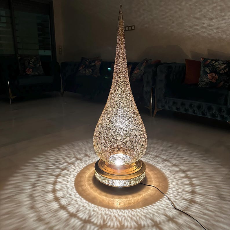 Moroccan Handmade Brass Table Lamp (Balqis)