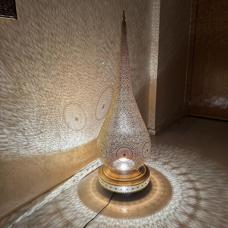 Moroccan Handmade Brass Table Lamp (Balqis)
