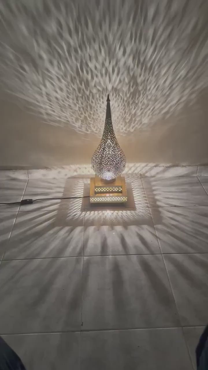 Moroccan Handmade Brass Table Lamp (Khulood)