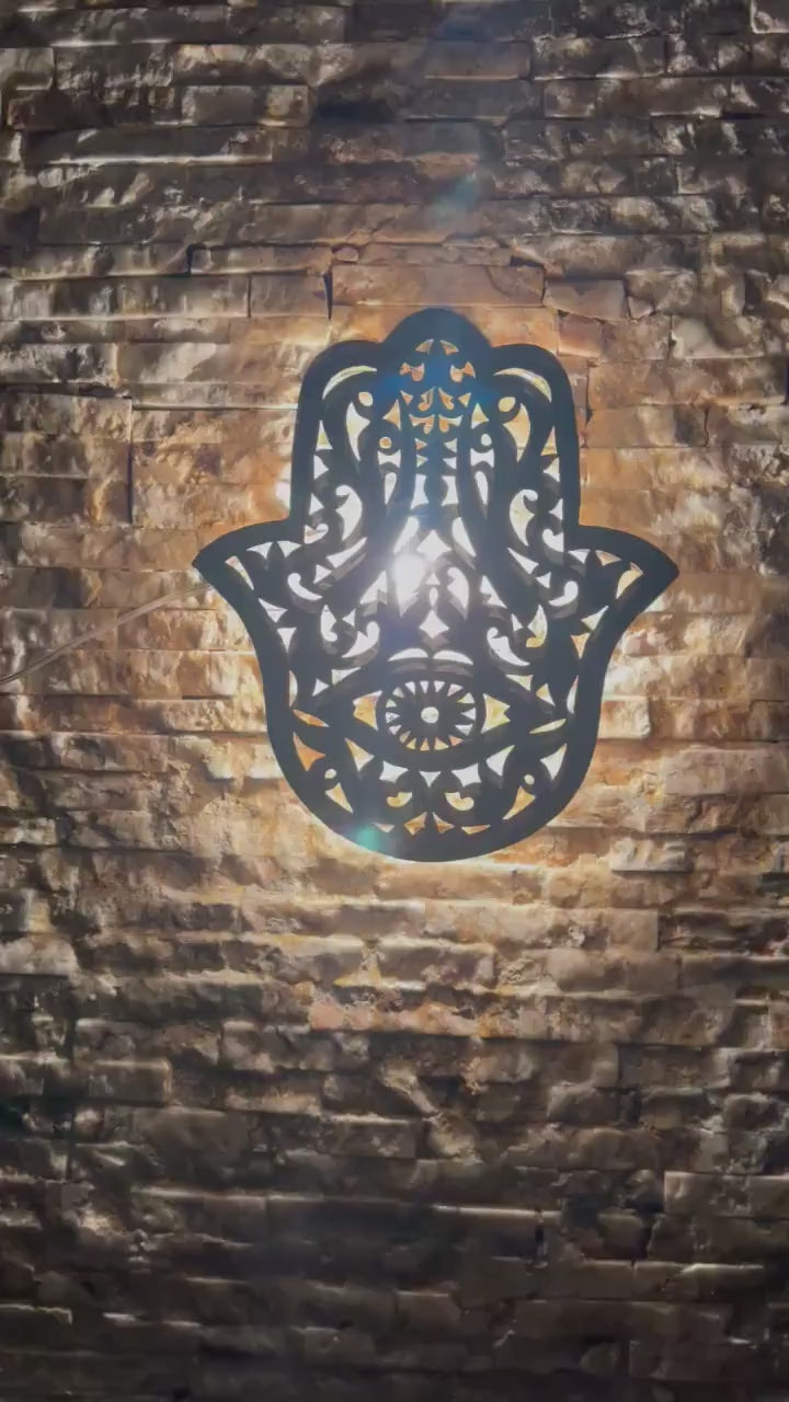 Moroccan handmade hand-shaped wall light (semara)
