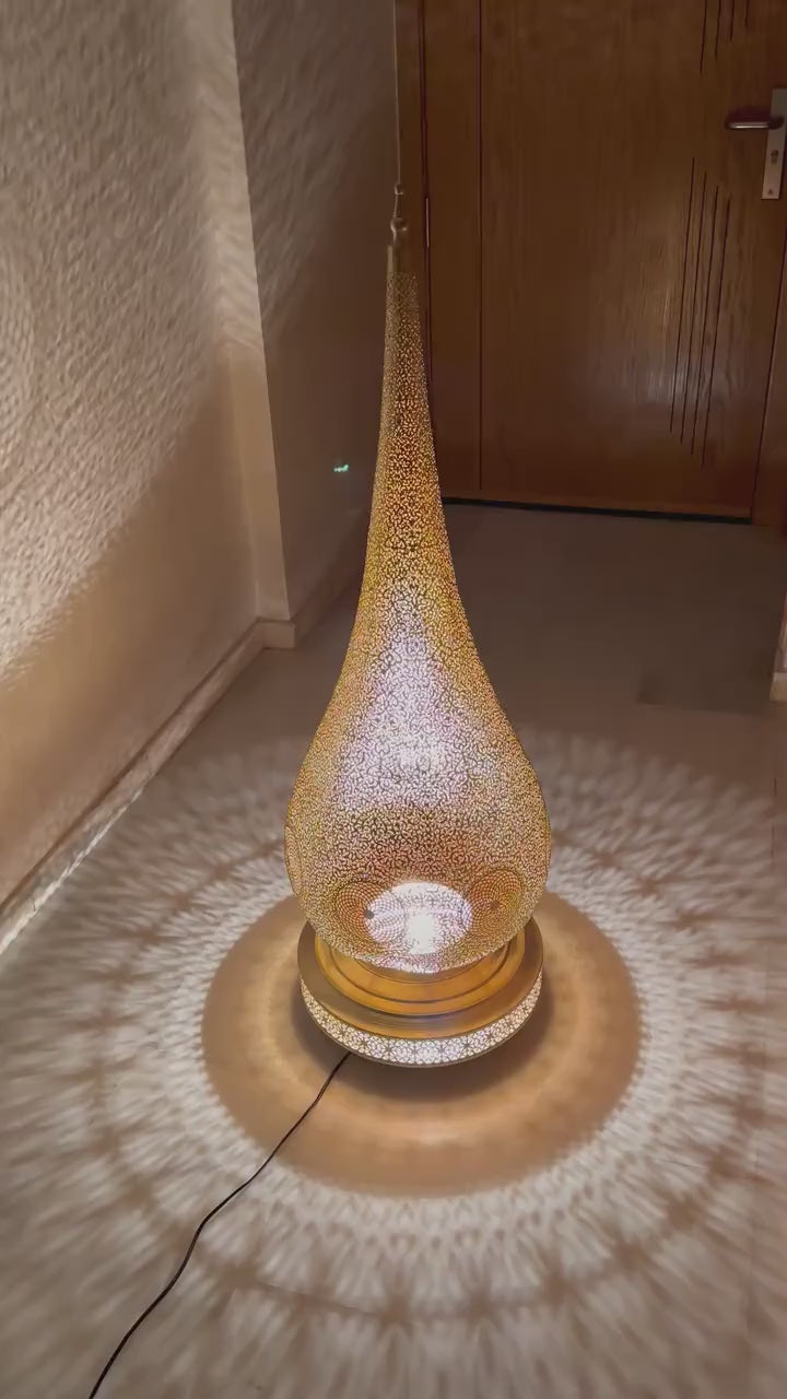 Moroccan Handmade Brass Table Lamp (Balqis)